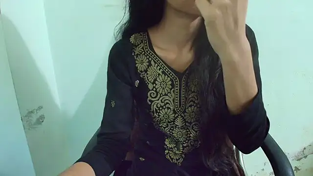 Snapshot of Srabontii chatting on 8, 3, 2025 Srabontii online show from 8, 3, 2025