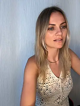Snapshot of Milla__one chatting on 2, 6, 2026 Milla one online show from 2, 6, 2026