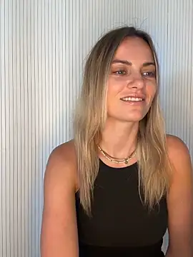 Snapshot of Milla__one chatting on 22, 6, 2026 Milla one online show from 22, 6, 2026