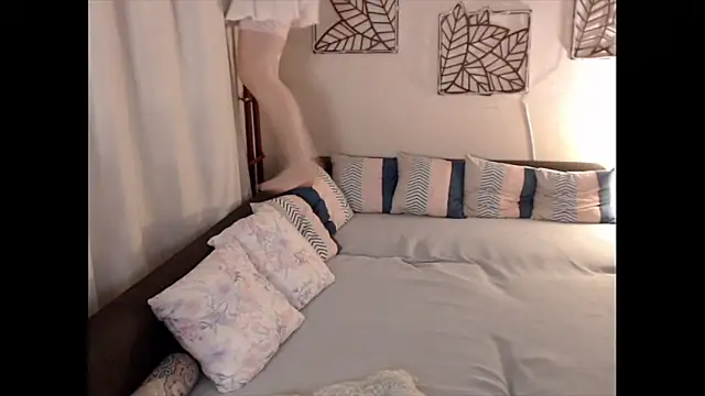 pepper milf online show from 26, 3, 2026