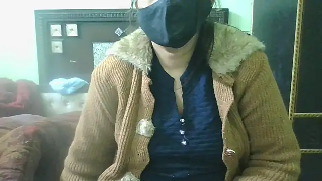 Snapshot of couplesuni chatting on 16, 1, 2025 couplesuni online show from 16, 1, 2025