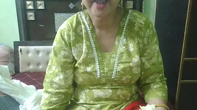 couplesuni online show from 24, 10, 2025