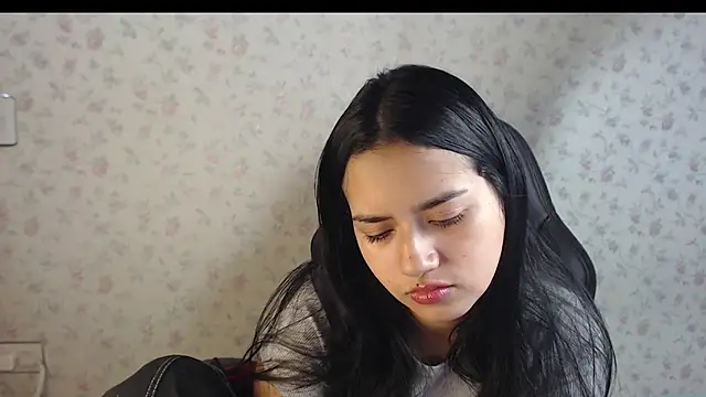 kayla k18 online show from 23, 10, 2025