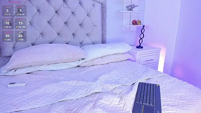 LiaFlowers online show from 18, 12, 2024