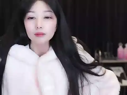 Snapshot of Nuyoah-77 chatting on 12, 1, 2026 Nuyoah-77 online show from 12, 1, 2026