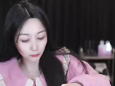 Snapshot of Nuyoah-77 chatting on 28, 2, 2026 Nuyoah-77 online show from 28, 2, 2026