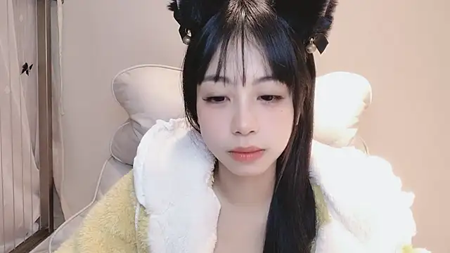 Snapshot of -Hottie chatting on 12, 12, 2024 -Hottie online show from 12, 12, 2024