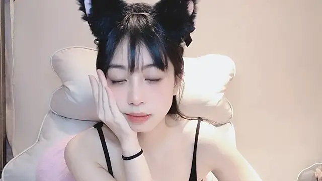 Snapshot of -Hottie chatting on 14, 12, 2024 -Hottie online show from 14, 12, 2024