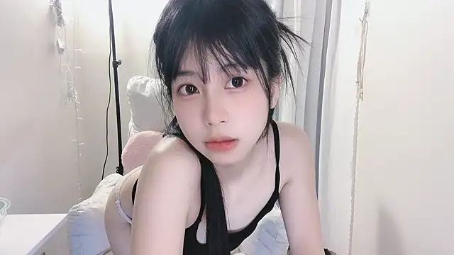 Snapshot of -Hottie chatting on 1, 3, 2025 -Hottie online show from 1, 3, 2025