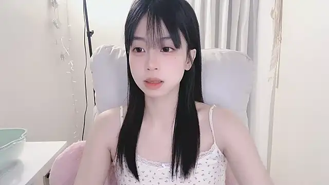 Snapshot of -Hottie chatting on 14, 3, 2025 -Hottie online show from 14, 3, 2025