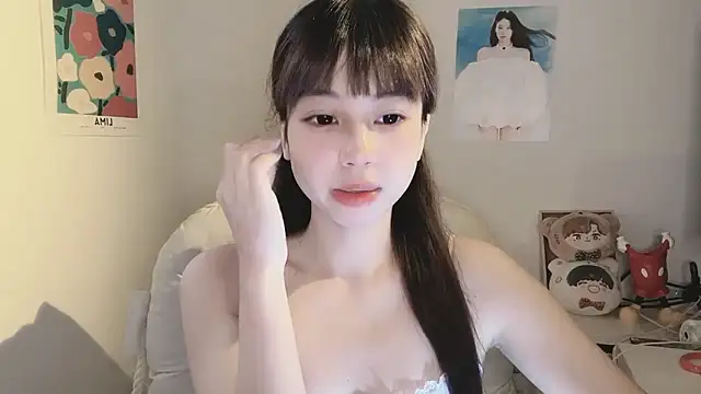 Snapshot of -Hottie chatting on 9, 9, 2025 -Hottie online show from 9, 9, 2025