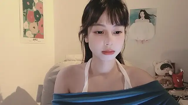 Snapshot of -Hottie chatting on 18, 9, 2025 -Hottie online show from 18, 9, 2025