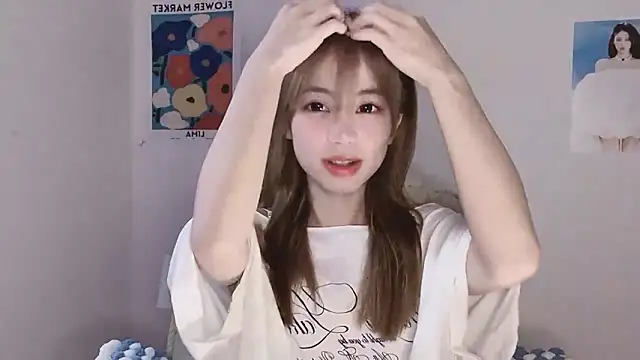 Snapshot of -Hottie chatting on 27, 2, 2026 -Hottie online show from 27, 2, 2026