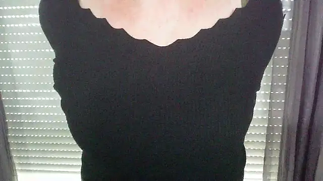 Snapshot of Raptor82 chatting on 22, 9, 2025 Raptor82 online show from 22, 9, 2025