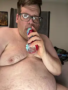 Snapshot of treatbobnicer chatting on 16, 6, 2026 treatbobnicer online show from 16, 6, 2026