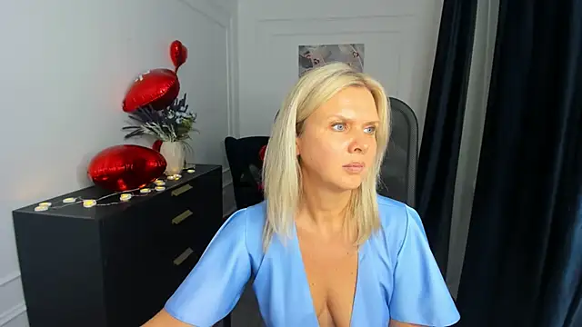 AgathaKlouin online show from 15, 2, 2026