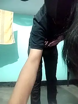 Snapshot of Hotty-Divya chatting on 9, 4, 2026 Hotty-Divya online show from 9, 4, 2026