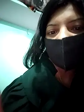 Snapshot of Hotty-Divya chatting on 24, 4, 2026 Hotty-Divya online show from 24, 4, 2026