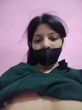 Snapshot of Hotty-Divya chatting on 18, 5, 2026 Hotty-Divya online show from 18, 5, 2026