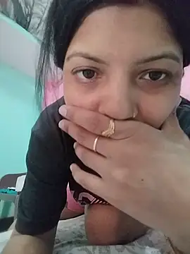 Snapshot of Hotty-Divya chatting on 22, 5, 2026 Hotty-Divya online show from 22, 5, 2026