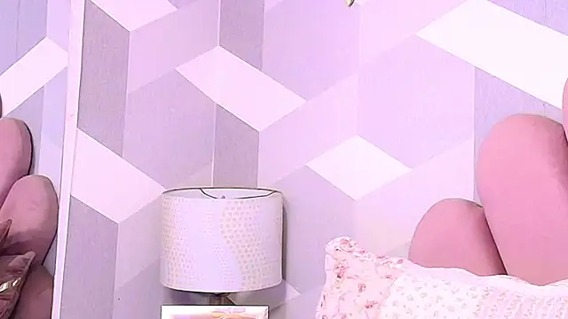 KylieMonnett online show from 18, 10, 2025