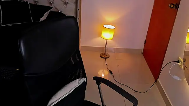 Andrew wolf7 online show from 7, 11, 2025