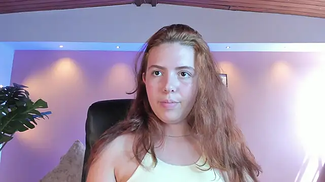 Snapshot of Lyssa_Muller chatting on 12, 3, 2025 Lyssa Muller online show from 12, 3, 2025