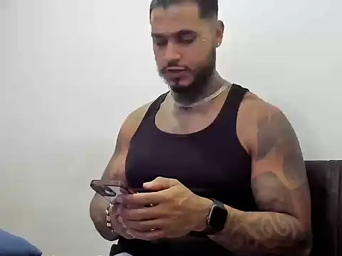 Snapshot of Exotic_tatto27121 chatting on 3, 6, 2026 Exotic tatto27121 online show from 3, 6, 2026