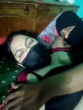 Snapshot of Lustyful_Couple chatting on 23, 1, 2025 Lustyful Couple online show from 23, 1, 2025