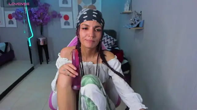 Snapshot of Dafne_huges chatting on 14, 12, 2024 Dafne huges online show from 14, 12, 2024