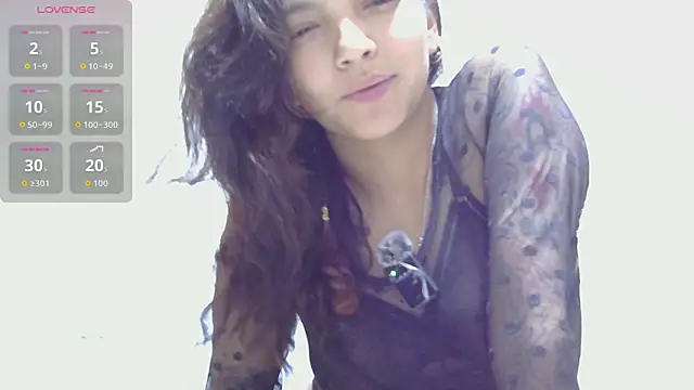 Snapshot of Garou_u chatting on 19, 12, 2025 Garou u online show from 19, 12, 2025