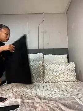 DrippinCaramelCutie online show from 14, 5, 2026