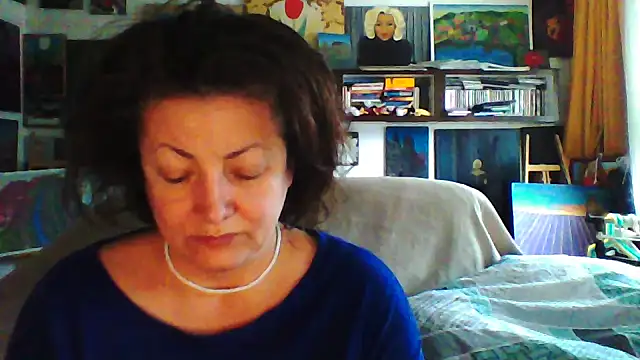 MariaAnaSunshine online show from 4, 2, 2026