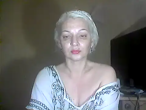Snapshot of MaryJane441 chatting on 6, 2, 2025 MaryJane441 online show from 6, 2, 2025
