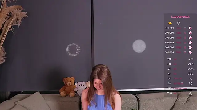 AnnaSiren online show from 2, 2, 2025