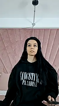 DaisyLane  online show from 15, 3, 2025