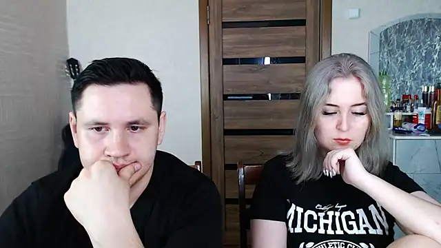 Snapshot of Kristy-Max chatting on 22, 2, 2025 Kristy-Max online show from 22, 2, 2025