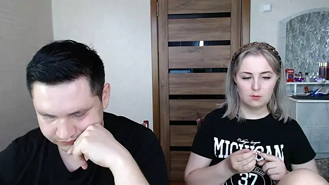 Snapshot of Kristy-Max chatting on 24, 2, 2025 Kristy-Max online show from 24, 2, 2025