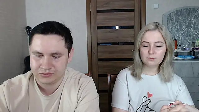 Snapshot of Kristy-Max chatting on 6, 3, 2025 Kristy-Max online show from 6, 3, 2025