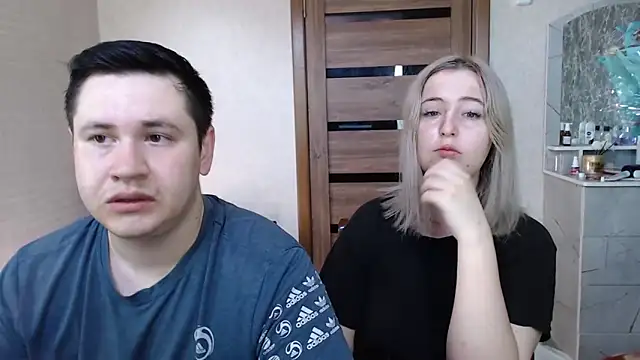 Snapshot of Kristy-Max chatting on 18, 3, 2025 Kristy-Max online show from 18, 3, 2025