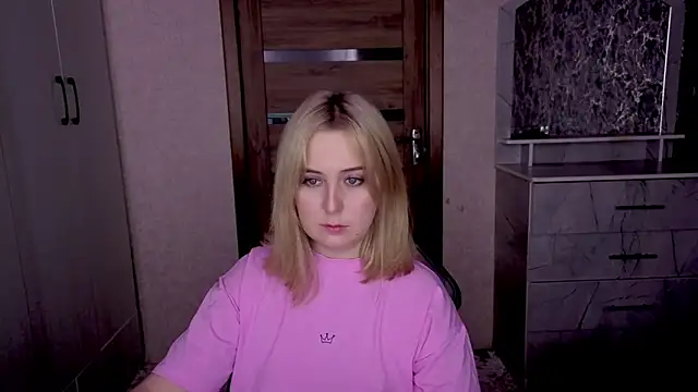 Snapshot of Kristy-Max chatting on 1, 2, 2026 Kristy-Max online show from 1, 2, 2026