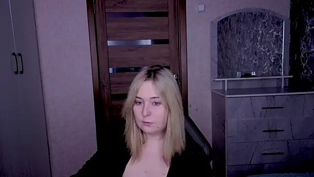 Snapshot of Kristy-Max chatting on 24, 2, 2026 Kristy-Max online show from 24, 2, 2026