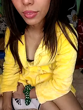 Snapshot of Nepali-queen chatting on 8, 12, 2024 Nepali-queen online show from 8, 12, 2024