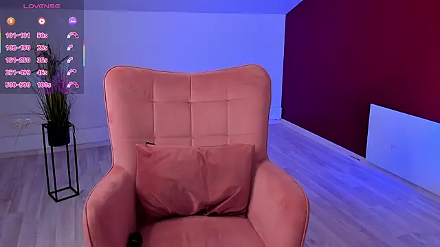 Snapshot of CherieDane chatting on 2, 12, 2025 CherieDane online show from 2, 12, 2025