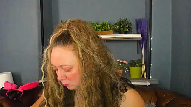 Snapshot of JesiaFoxi chatting on 13, 3, 2025 JesiaFoxi online show from 13, 3, 2025