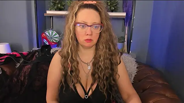 Snapshot of JesiaFoxi chatting on 19, 3, 2025 JesiaFoxi online show from 19, 3, 2025