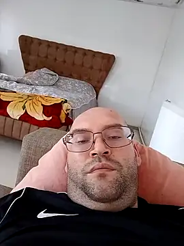 Snapshot of 0777edi chatting on 19, 3, 2025 0777edi online show from 19, 3, 2025