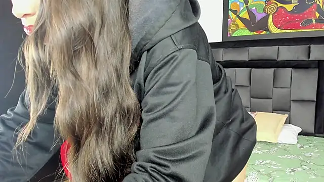 tatiana valencia online show from 6, 2, 2025