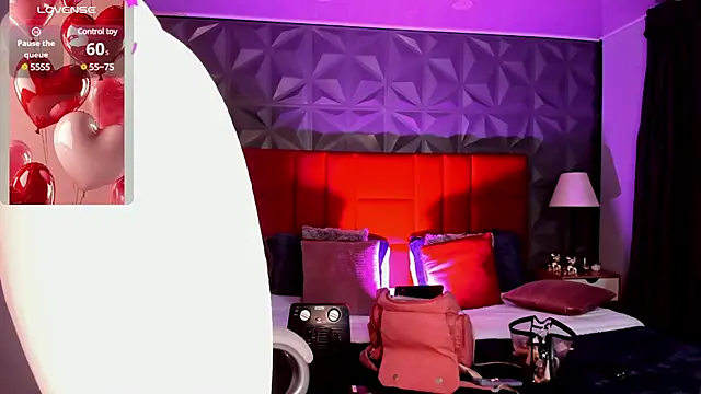 Snapshot of Giovanna_oliveira chatting on 6, 3, 2025 Giovanna oliveira online show from 6, 3, 2025