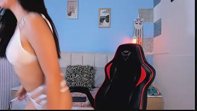 lyzzi smith01 online show from 20, 1, 2025